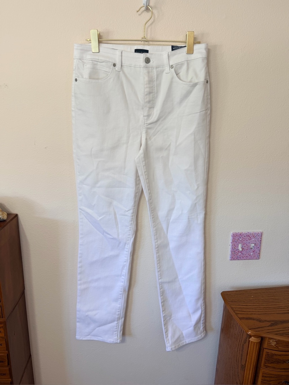 Talbots White Straight legged Jeans size 8